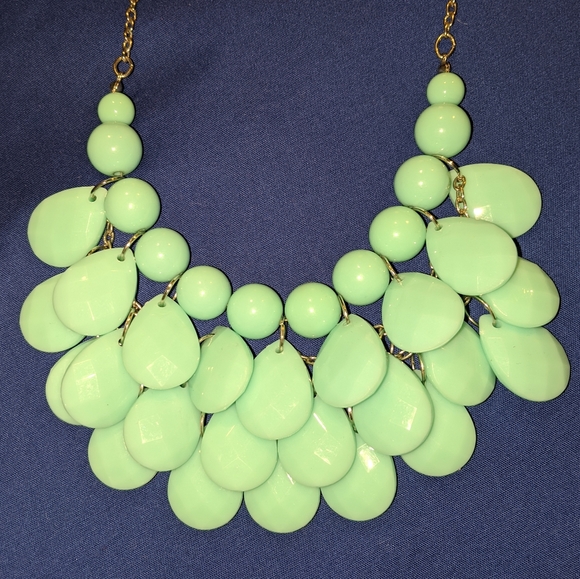 Fashion necklace - Picture 1 of 3